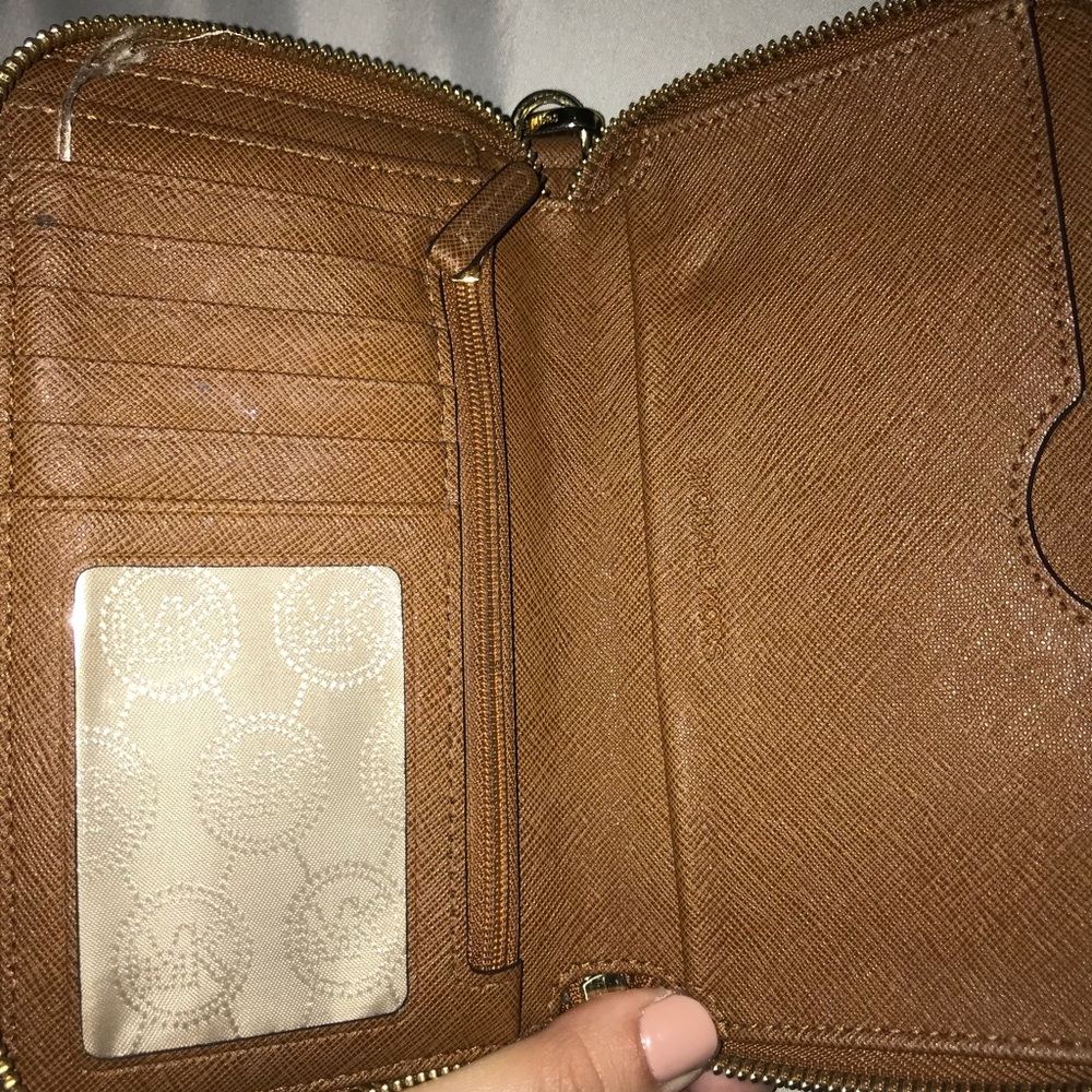 Michael Kors Leather Wristlet - Picture 7 of 8
